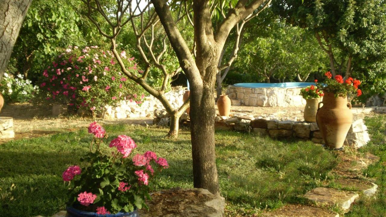 Villa Adama Clil Exterior photo